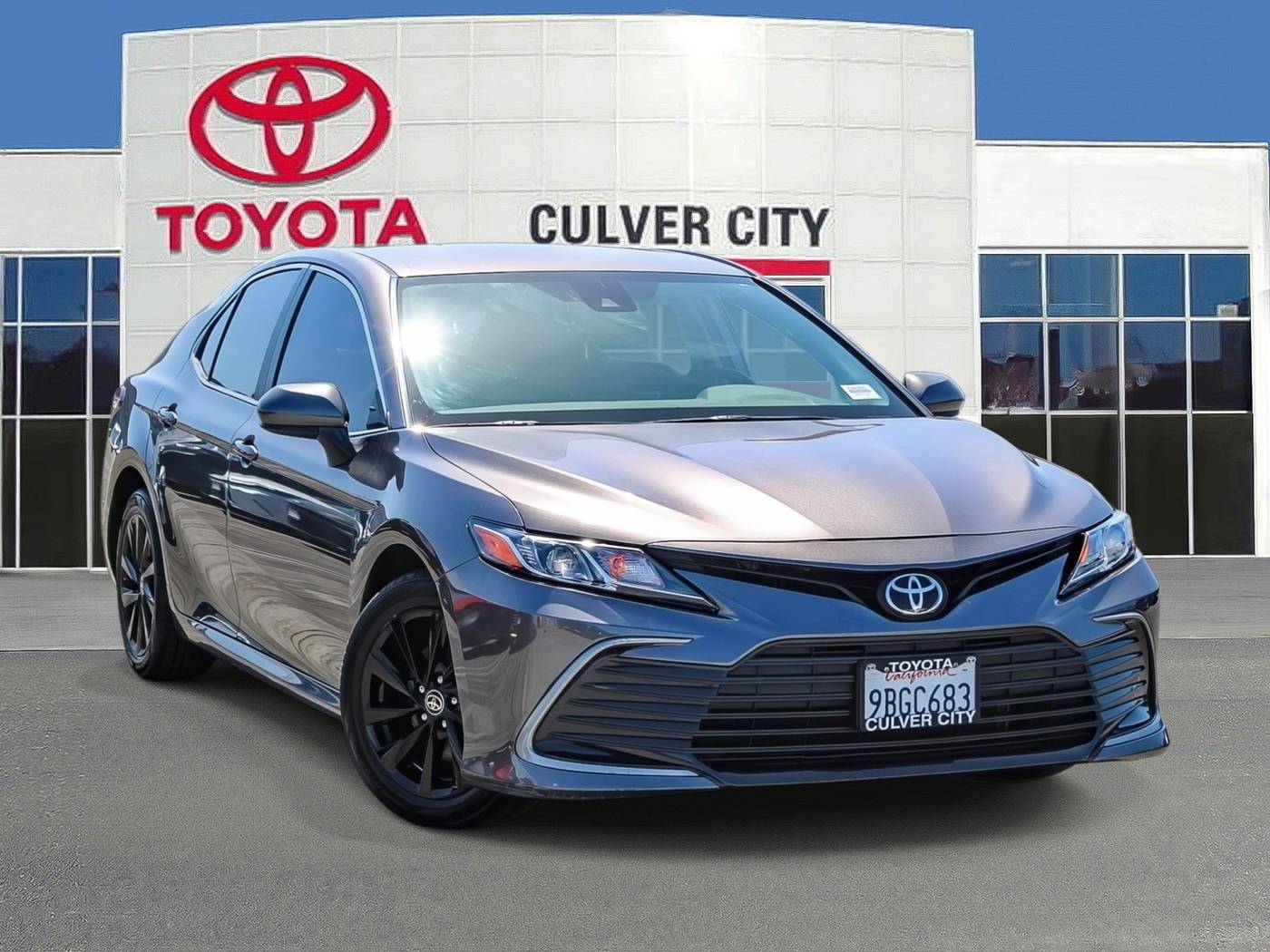 2022 Toyota Camry LE — Sedan — 43,814 mi — Culver City, CA