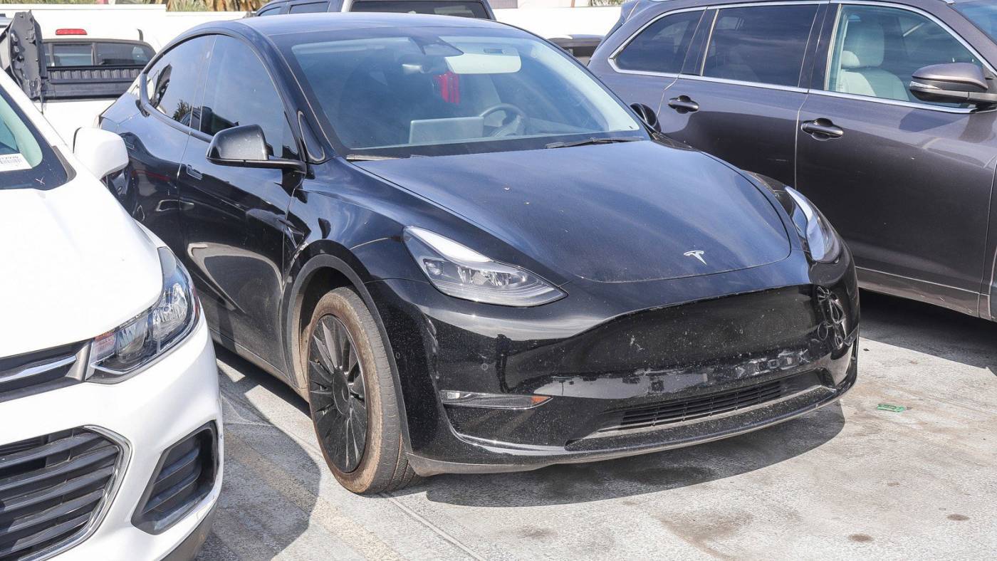 2022 Tesla Model Y Long Range — SUV — 28,620 mi — Culver City, CA