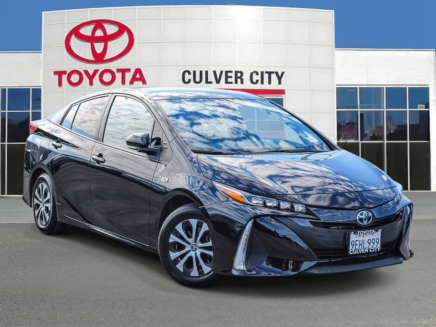 2022 Toyota Prius Prime XLE — Hatchback — 17,485 mi — Culver City, CA