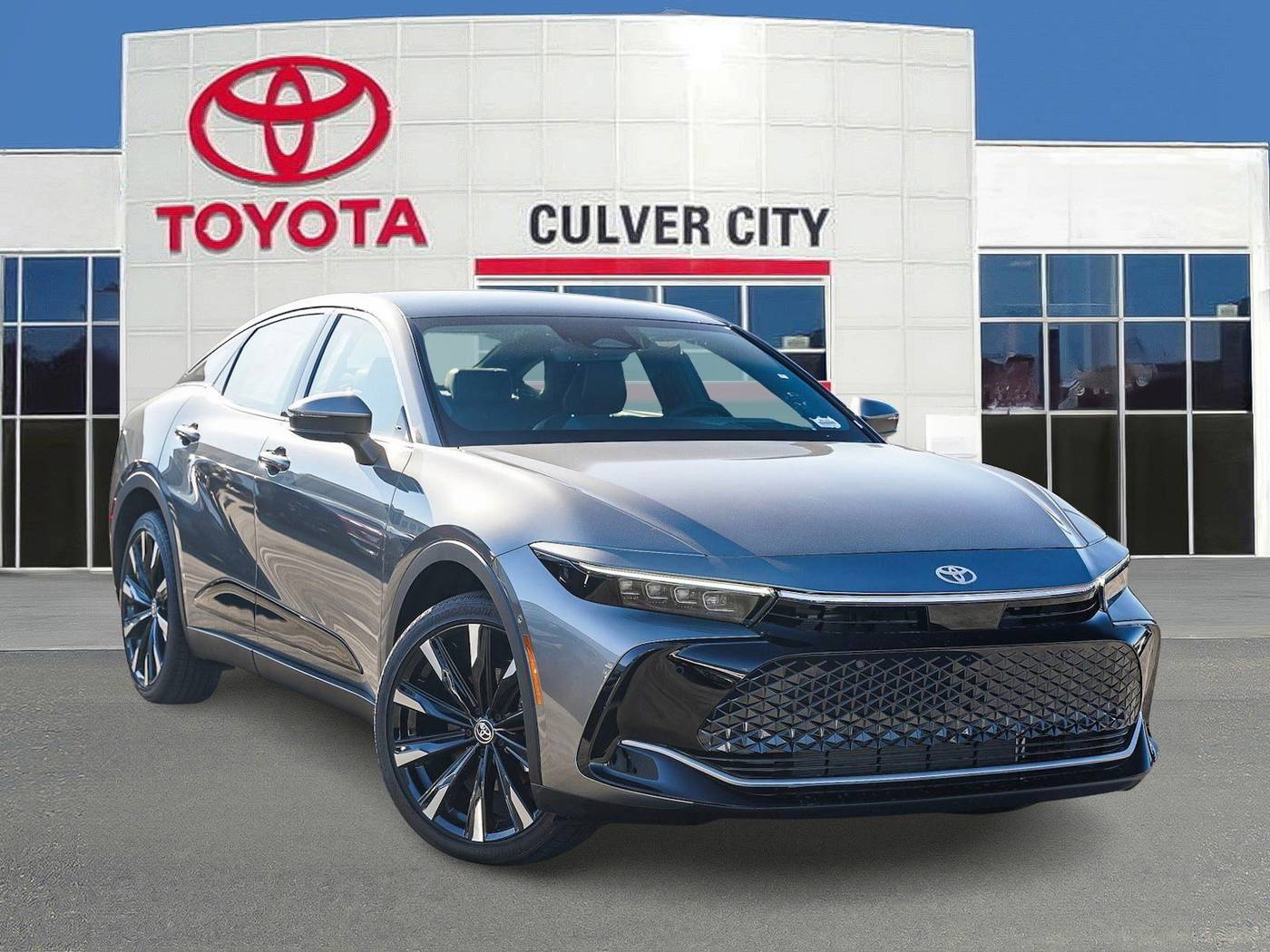 2025 Toyota Crown Platinum — Sedan — 4,258 mi — Culver City, CA