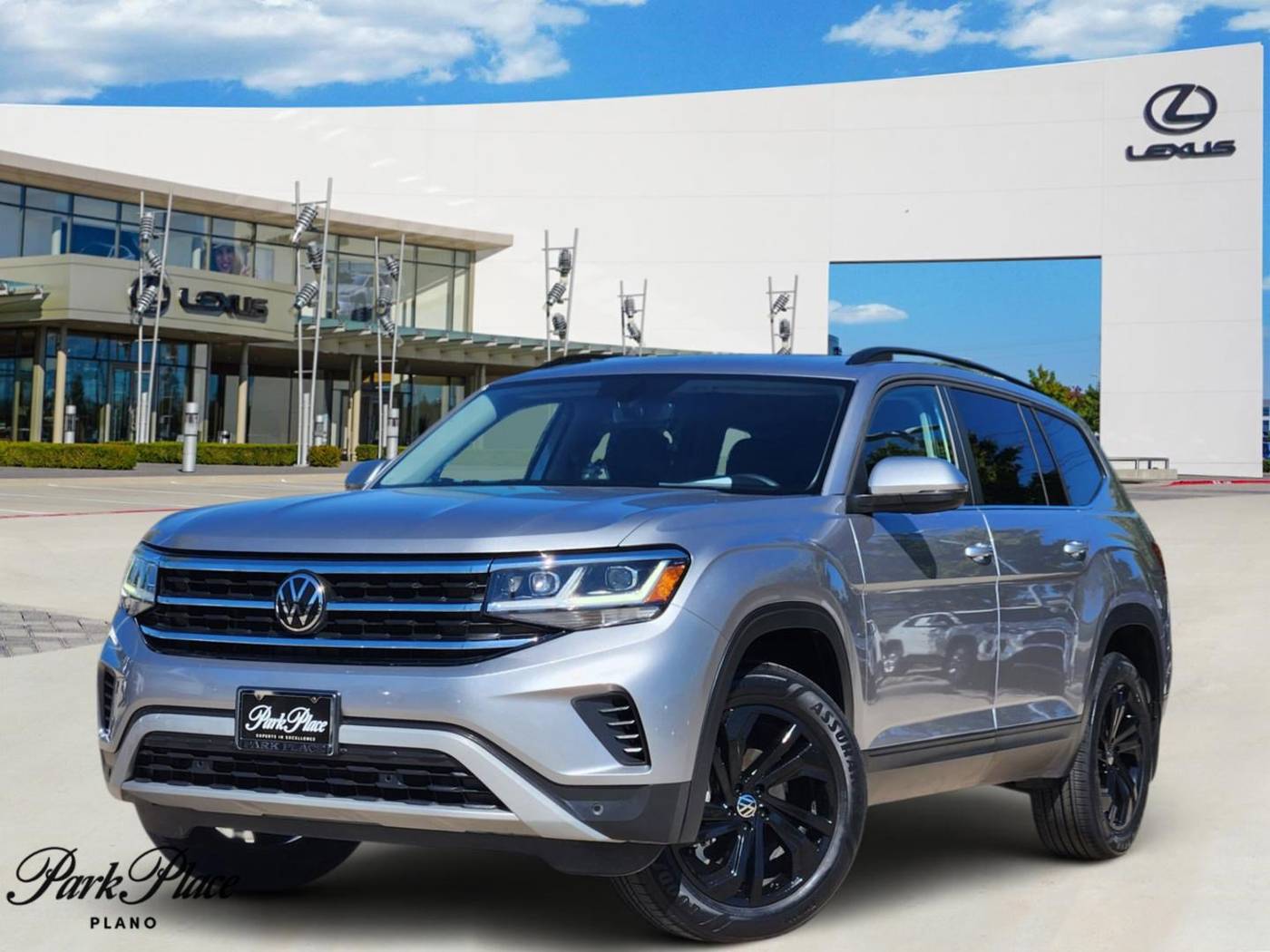 2023 Volkswagen Atlas SE with Technology — SUV — 48,901 mi — Plano, TX
