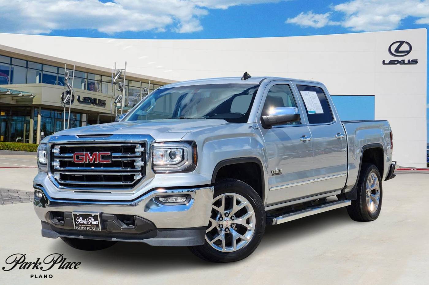2018 GMC Sierra 1500 SLT — Pickup Truck — 105,839 mi — Plano, TX