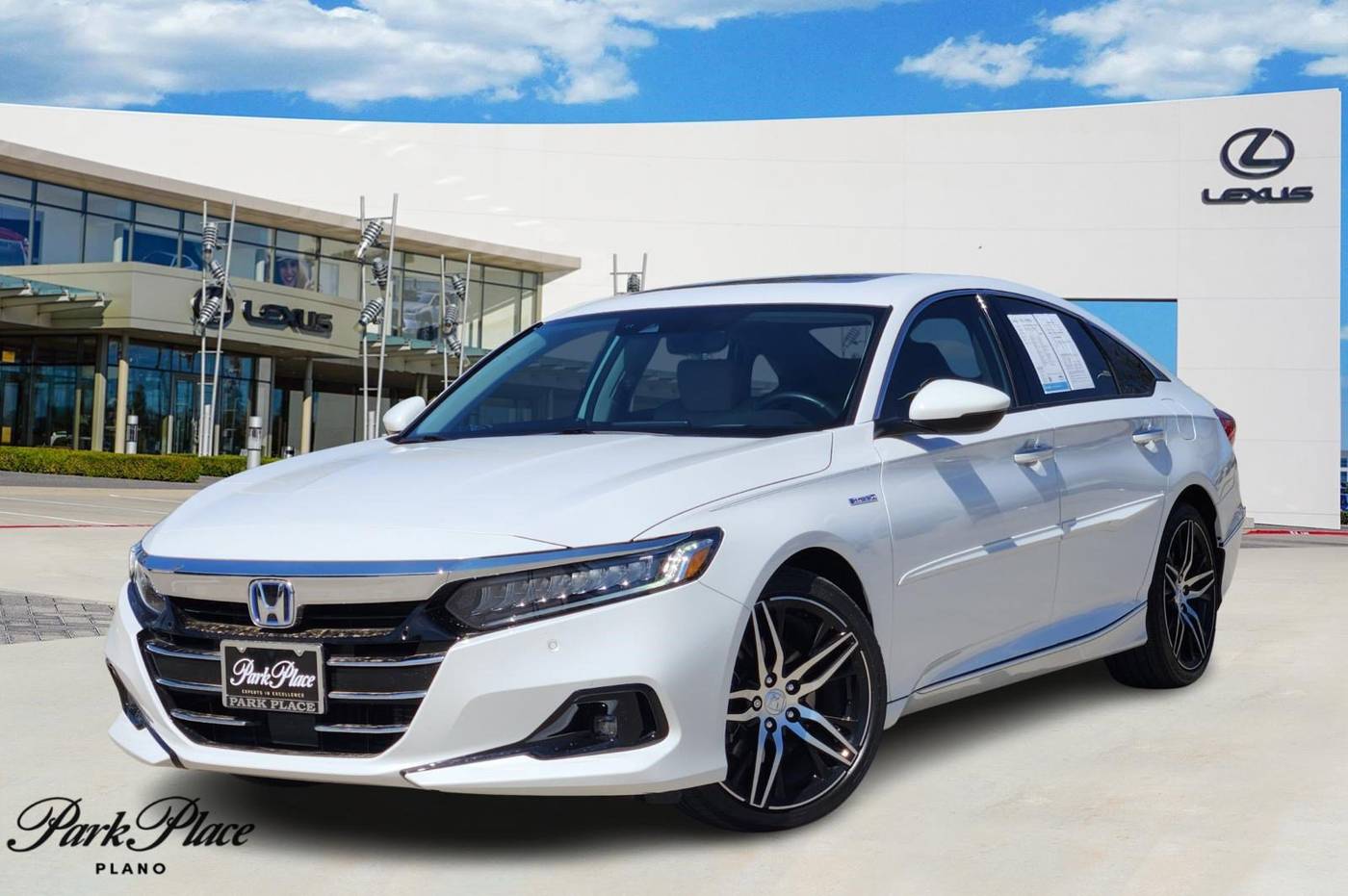 2022 Honda Accord Hybrid Touring — Sedan — 11,006 mi — Plano, TX