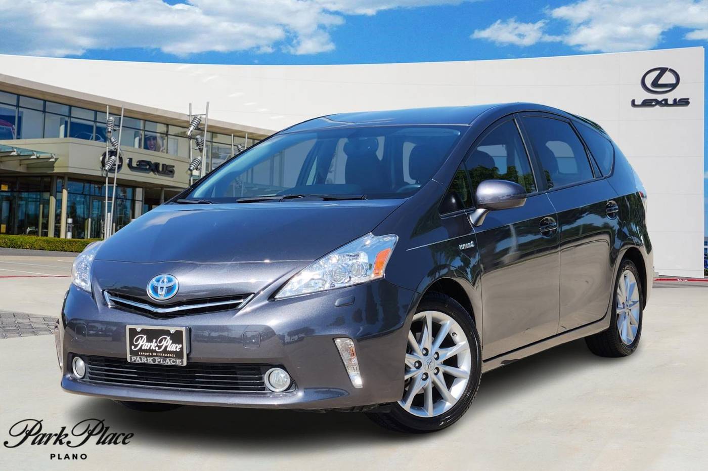 2013 Toyota Prius v Two — Wagon — 104,994 mi — Plano, TX