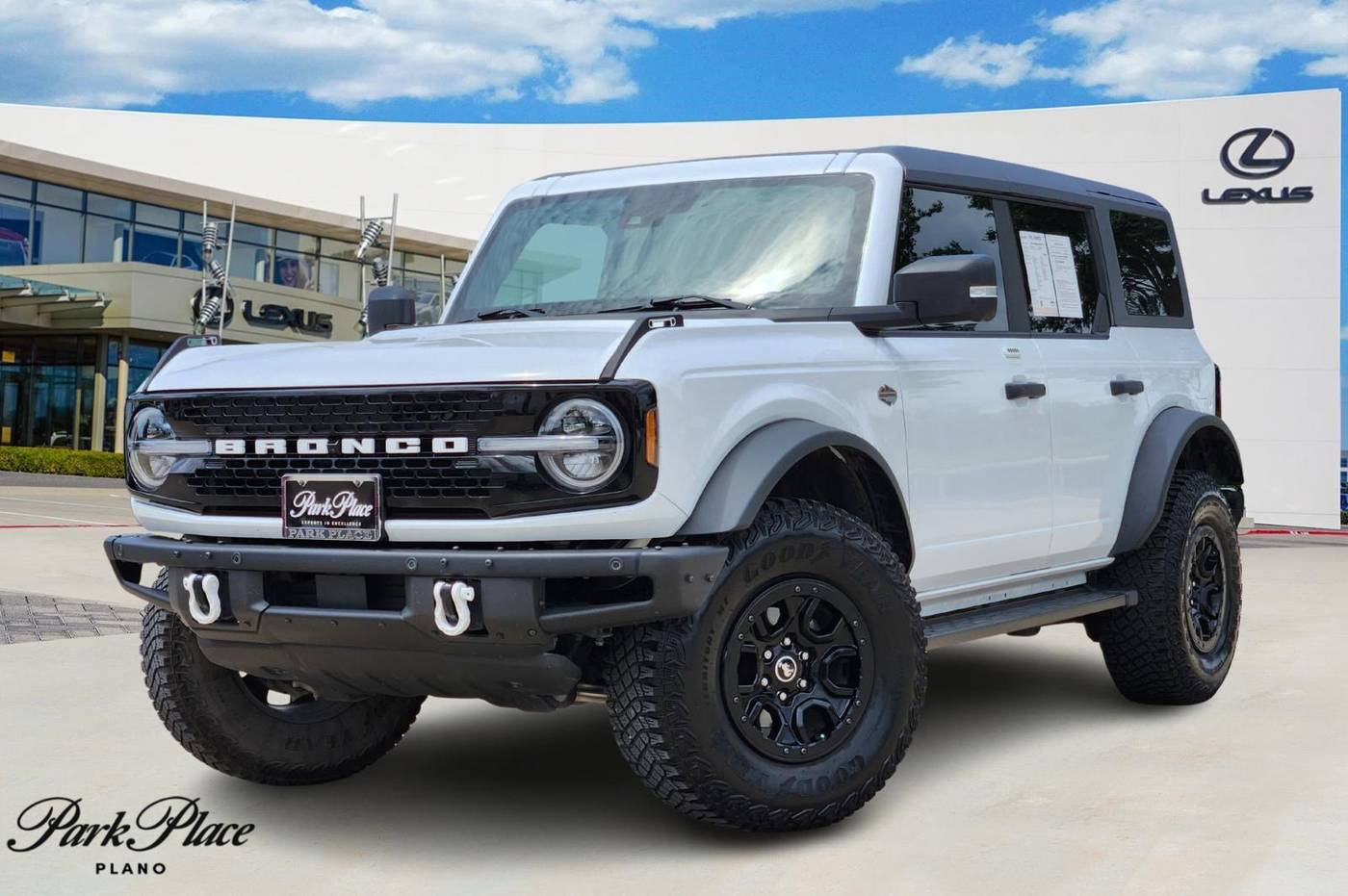 2023 Ford Bronco Wildtrak — SUV — 20,320 mi — Plano, TX