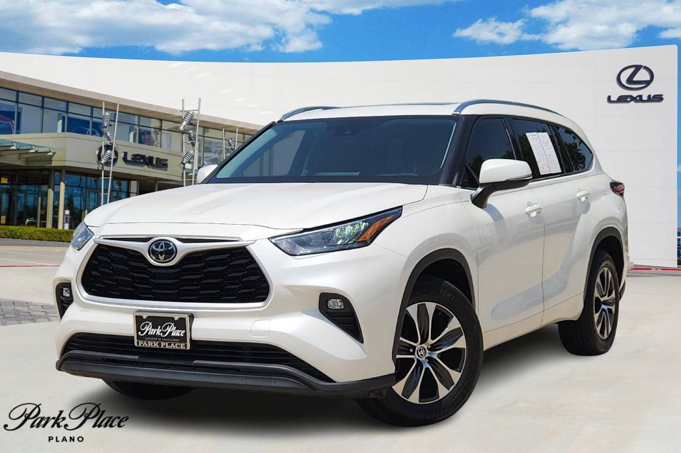 2020 Toyota Highlander XLE — SUV — 58,399 mi — Plano, TX