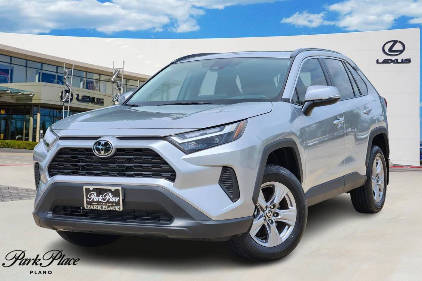 2025 Toyota RAV4 XLE — SUV — 465 mi — Plano, TX