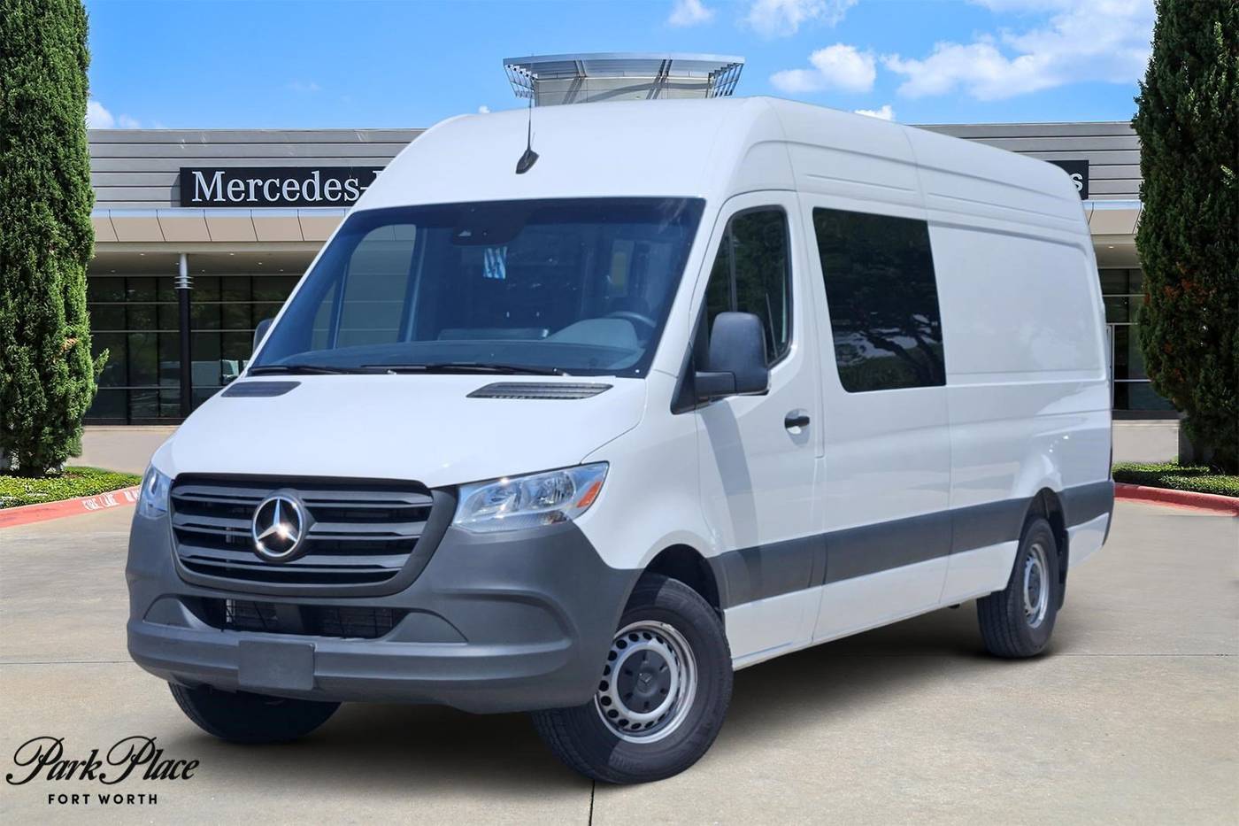 2024 Mercedes-Benz Sprinter Crew Van 2500 — Cargo Van — 2,609 mi — Fort Worth, TX