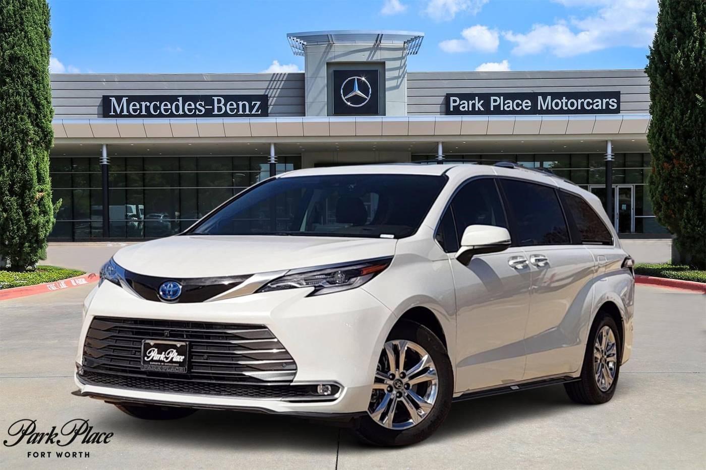 2023 Toyota Sienna Platinum — Minivan — 23,368 mi — Fort Worth, TX
