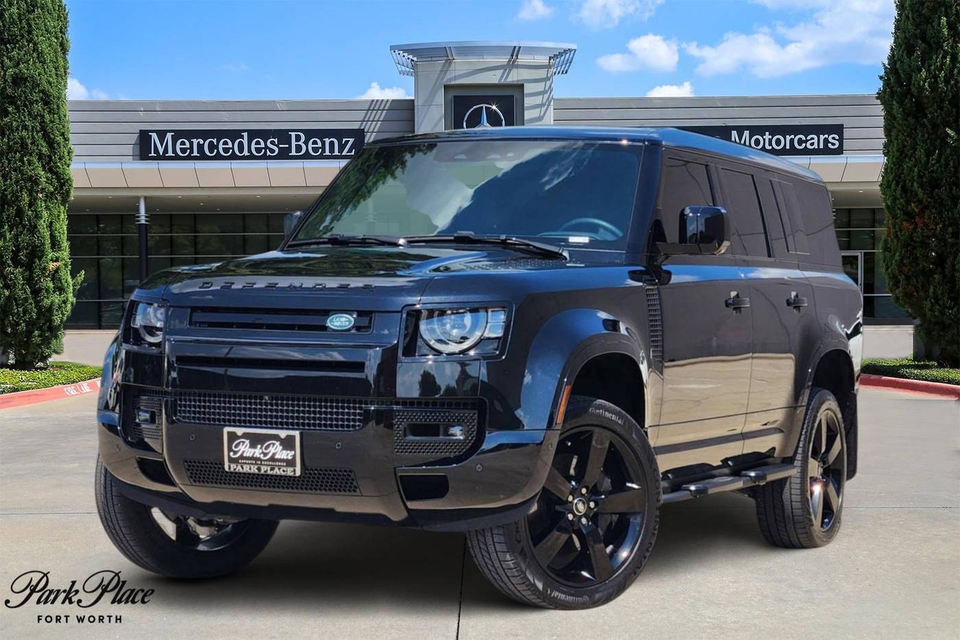 2025 Land Rover Defender X-Dynamic SE — SUV — 4,004 mi — Fort Worth, TX