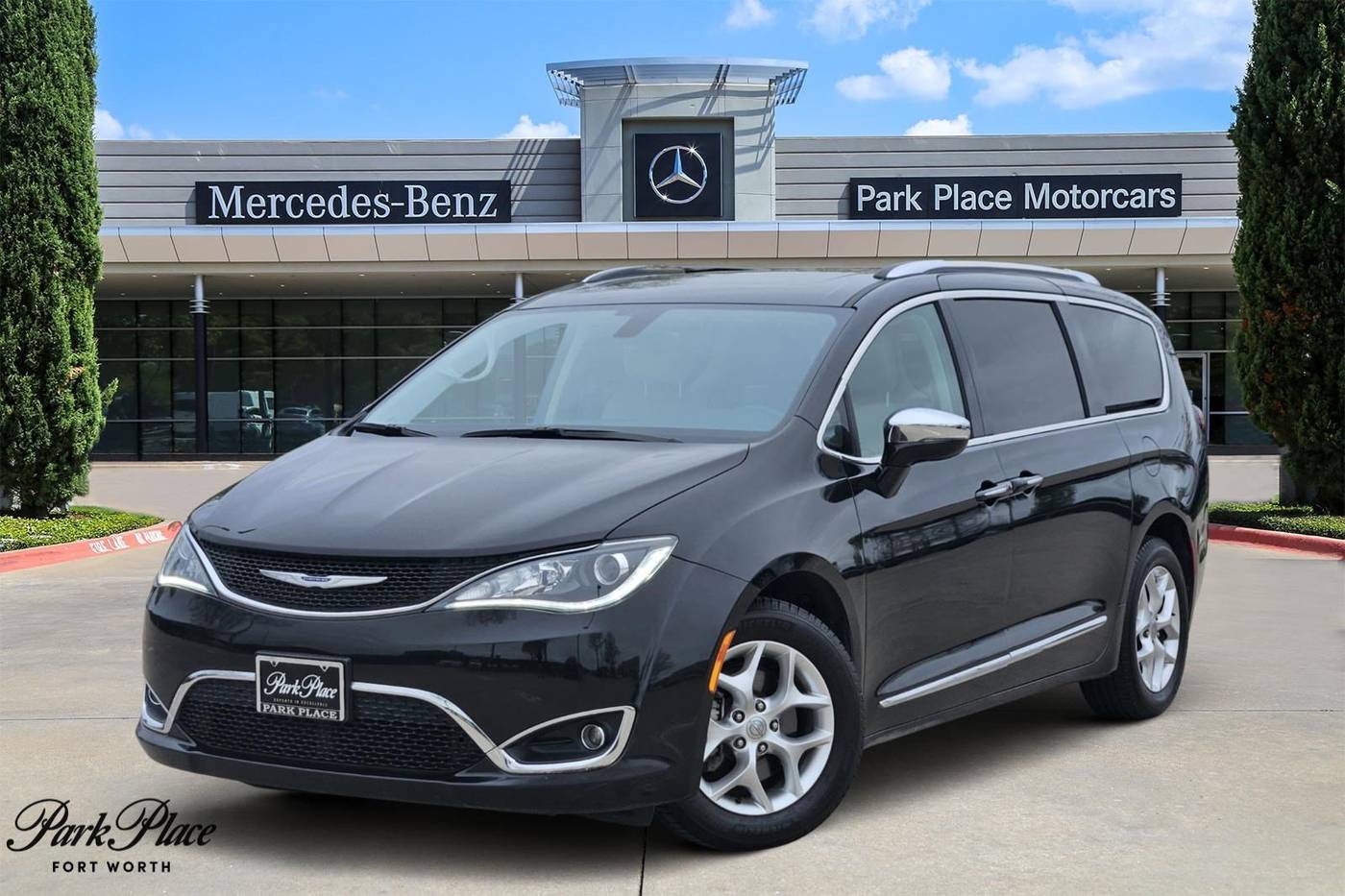 2020 Chrysler Pacifica Limited — Minivan — 72,693 mi — Fort Worth, TX