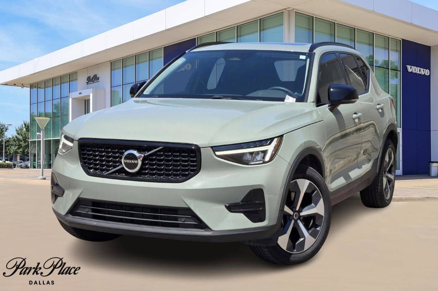 2024 Volvo XC40 Core — SUV — 9,441 mi — Dallas, TX