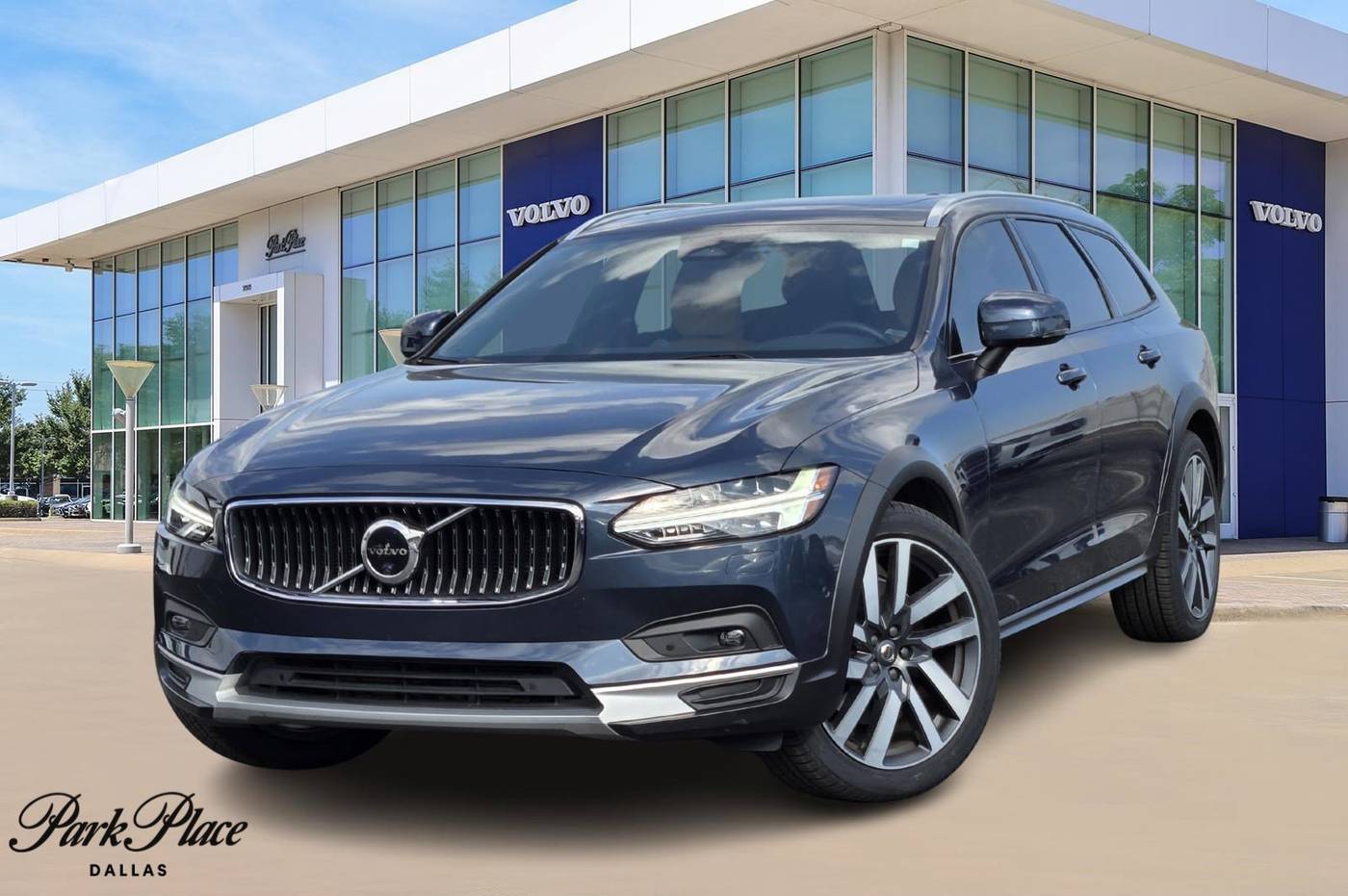 2023 Volvo V90 Cross Country Ultimate — Wagon — 27,326 mi — Dallas, TX
