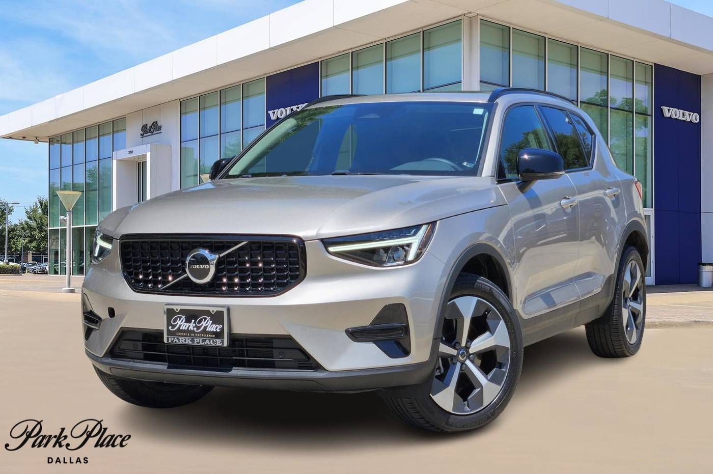 2024 Volvo XC40 Core — SUV — 11,238 mi — Dallas, TX