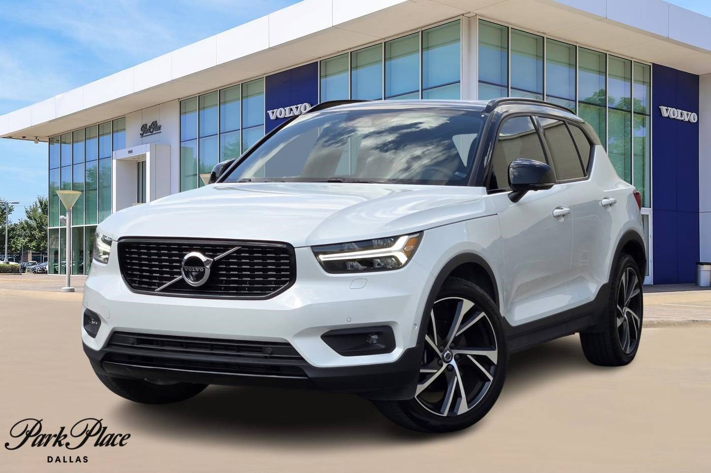 2022 Volvo XC40 R-Design — SUV — 13,204 mi — Dallas, TX