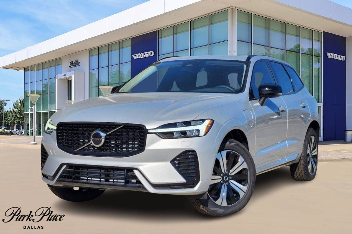 2025 Volvo XC60 Plug-In Hybrid Core — SUV — 5,527 mi — Dallas, TX