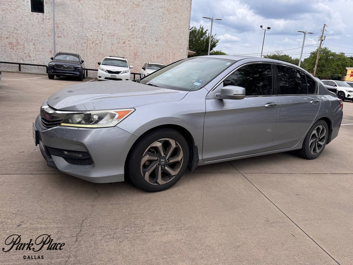 2017 Honda Accord EX-L — Sedan — 100,852 mi — Dallas, TX