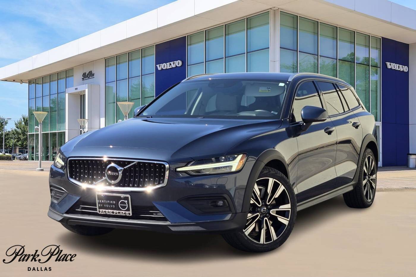 2022 Volvo V60 Cross Country T5 — Wagon — 75,583 mi — Dallas, TX