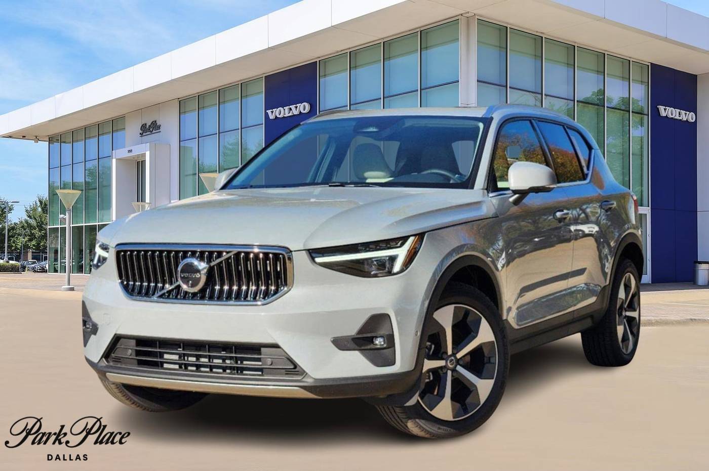 2025 Volvo XC40 Plus — SUV — 4,560 mi — Dallas, TX