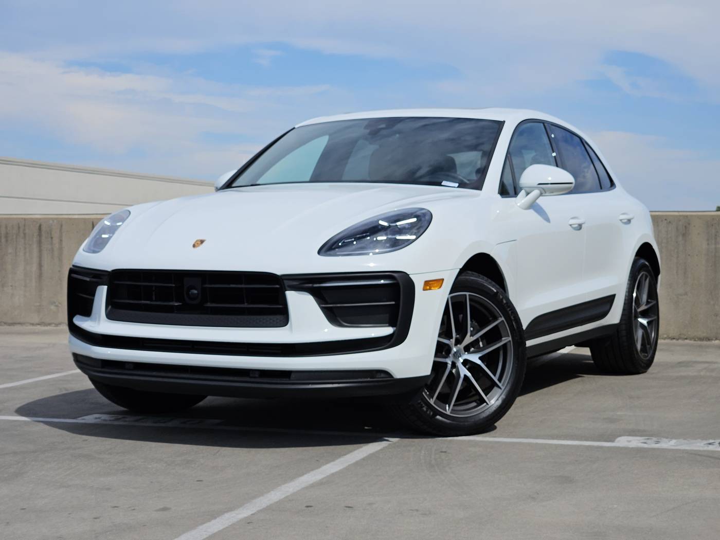 2025 Porsche Macan T — SUV — 40 mi — Dallas, TX
