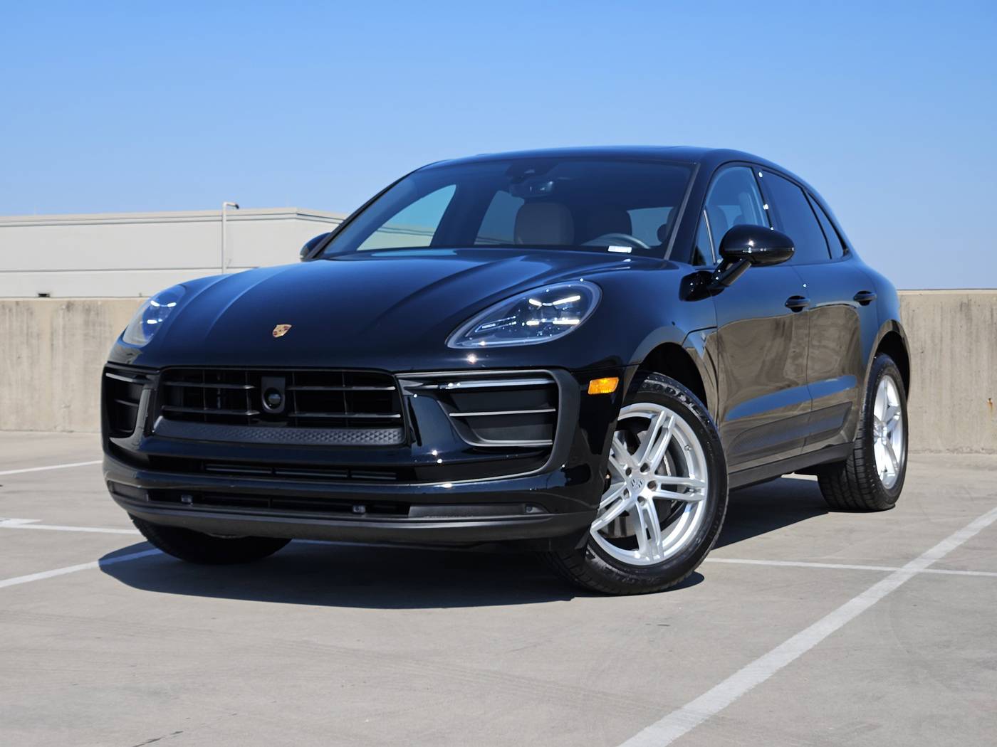 2025 Porsche Macan Standard — SUV — 12 mi — Dallas, TX