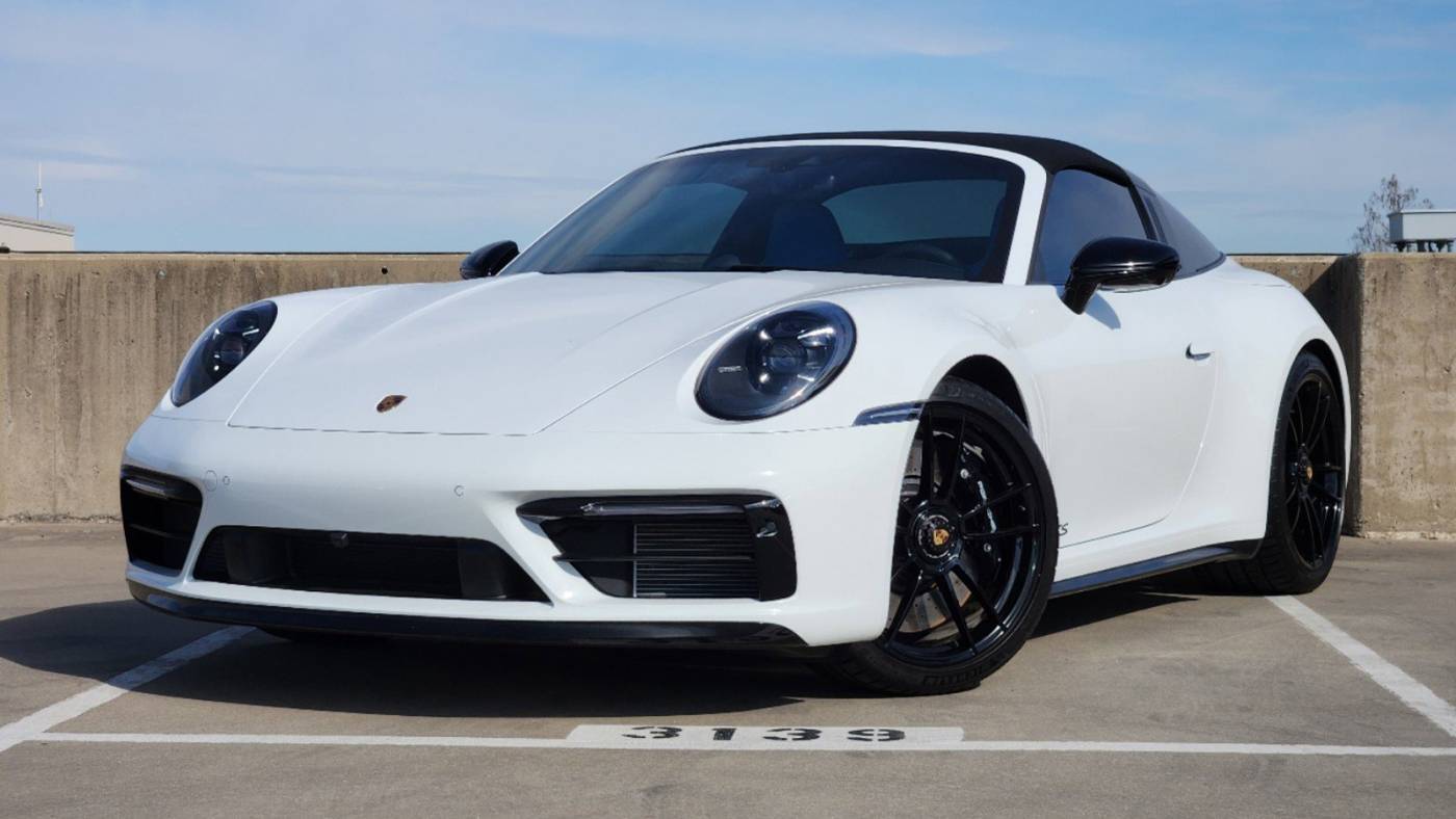 2024 Porsche 911 Carrera 4 GTS — Coupe — 870 mi — Dallas, TX