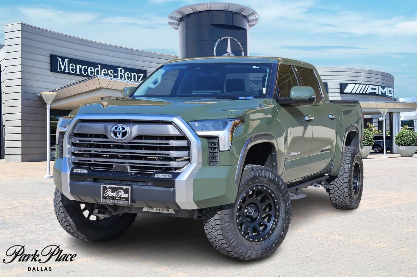 2023 Toyota Tundra Hybrid Limited — Pickup Truck — 31,584 mi — Dallas, TX