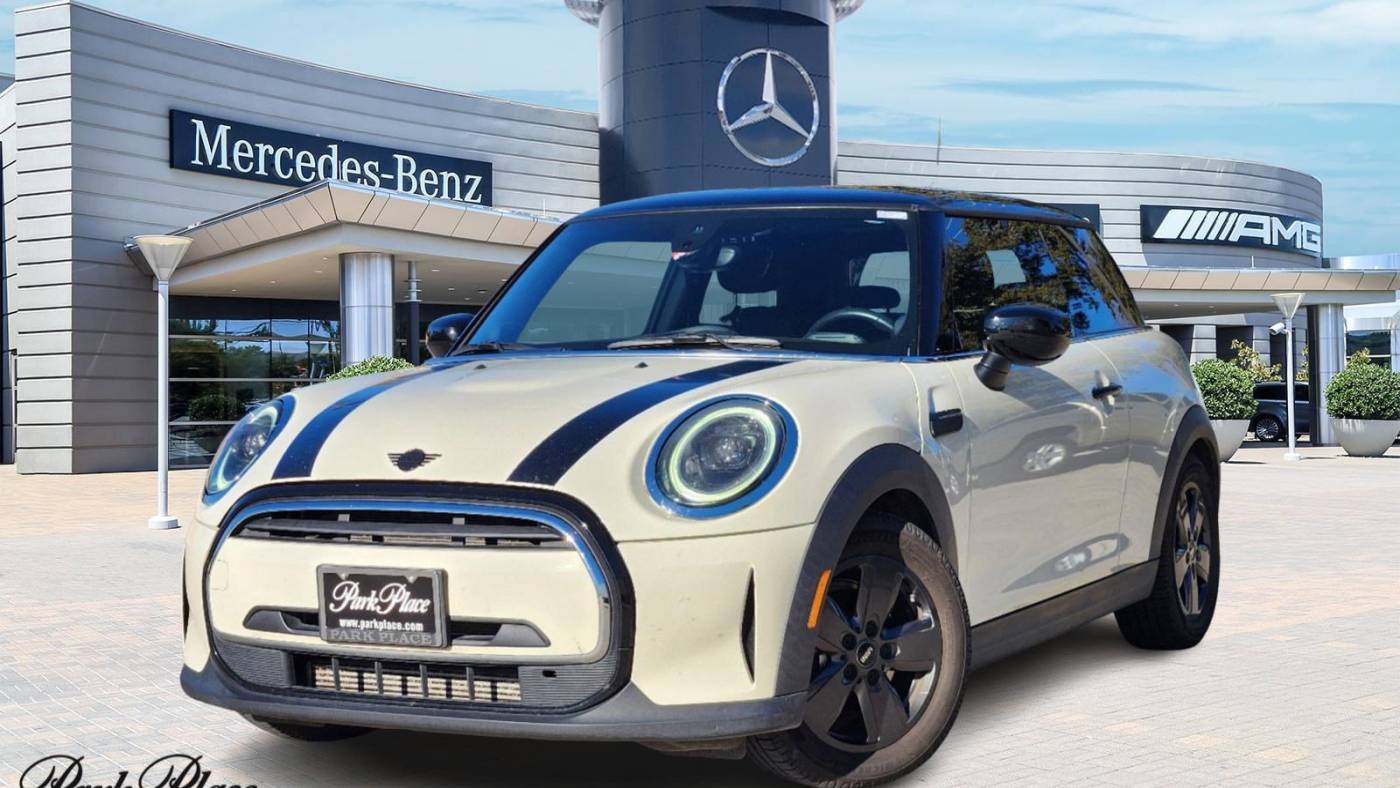 2022 MINI Hardtop Cooper — Hatchback — 58,475 mi — Dallas, TX