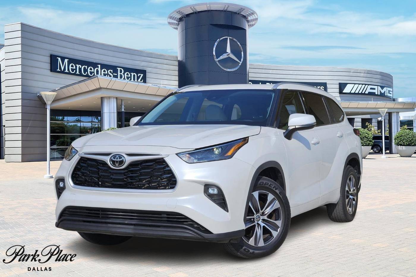 2022 Toyota Highlander XLE — SUV — 31,276 mi — Dallas, TX