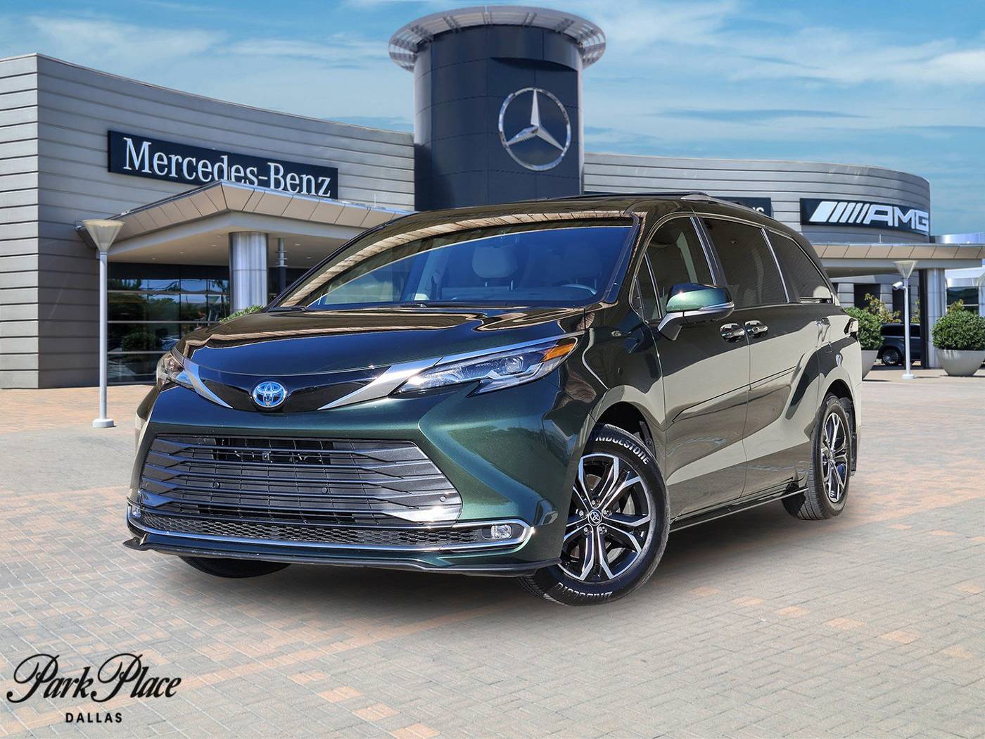 2025 Toyota Sienna Platinum — Minivan — 6,020 mi — Dallas, TX