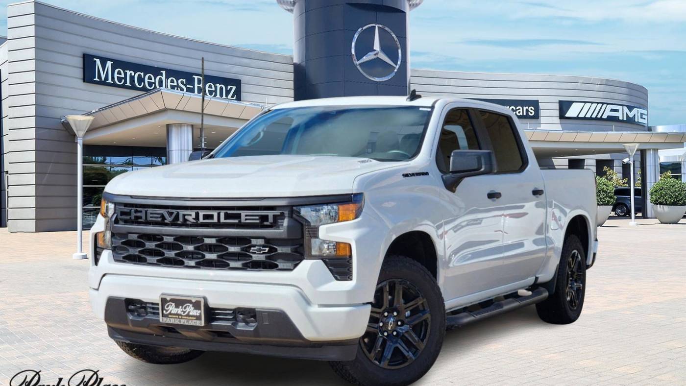 2024 Chevrolet Silverado 1500 Custom — Pickup Truck — 1,595 mi — Dallas, TX