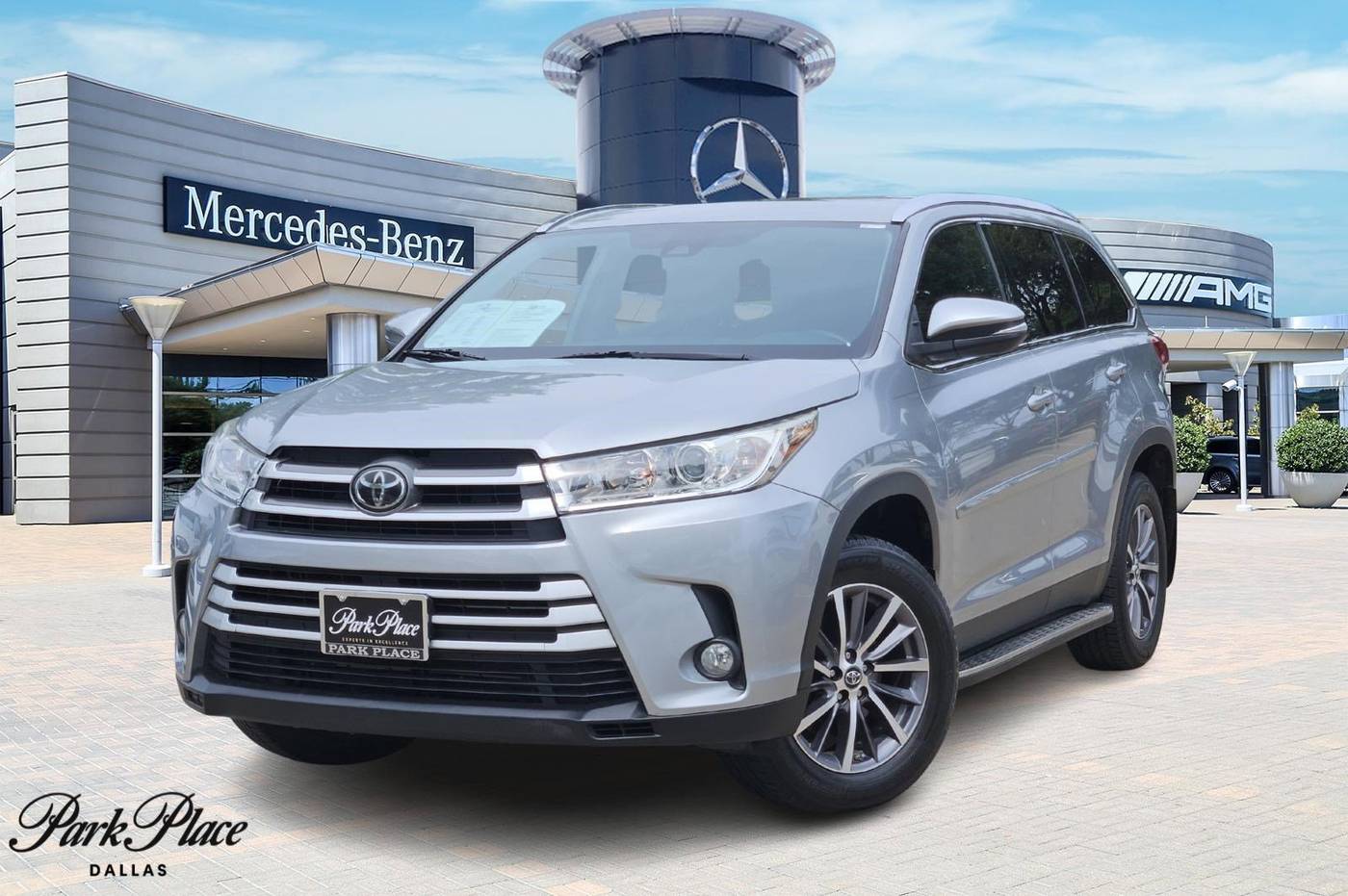 2019 Toyota Highlander XLE — SUV — 88,388 mi — Dallas, TX