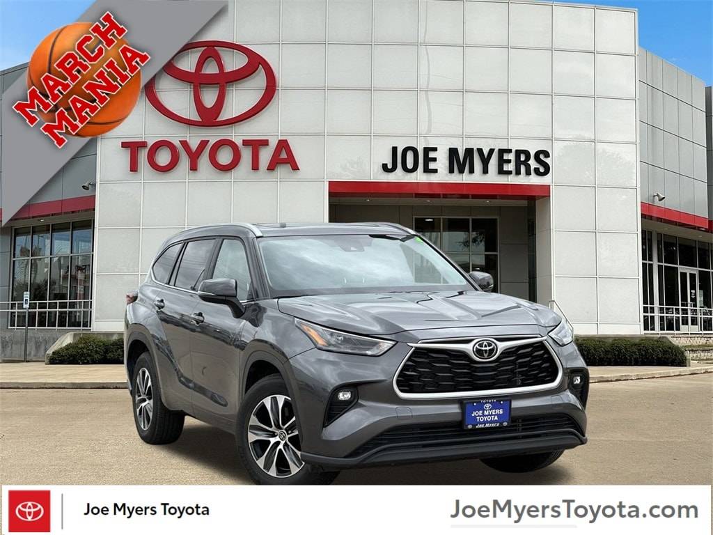 2024 Toyota Highlander LE — SUV — 17,481 mi — Houston, TX