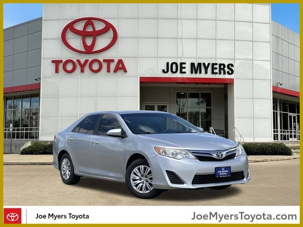2014 Toyota Camry LE — Sedan — 89,183 mi — Houston, TX