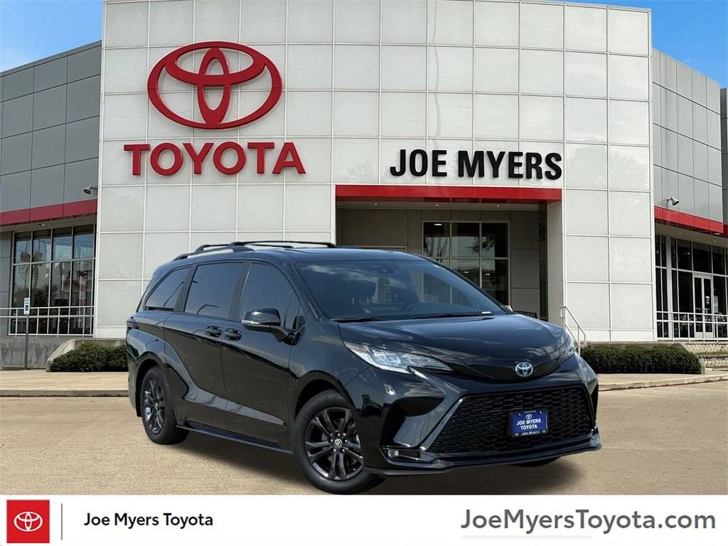 2025 Toyota Sienna XSE — Minivan — 2,670 mi — Houston, TX
