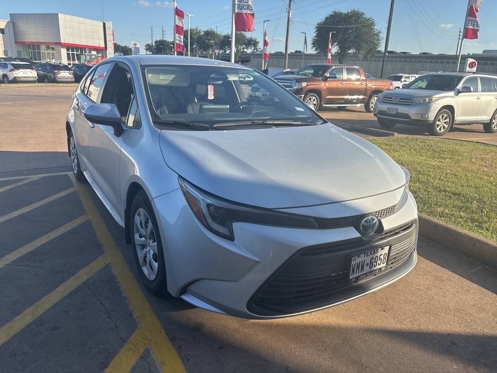 2025 Toyota Corolla Hybrid LE — Sedan — 9,433 mi — Houston, TX