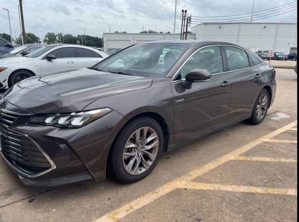 2019 Toyota Avalon Hybrid XLE — Sedan — 93,166 mi — Houston, TX