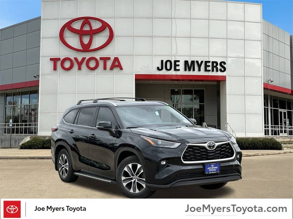 2024 Toyota Highlander XLE — SUV — 16,197 mi — Houston, TX
