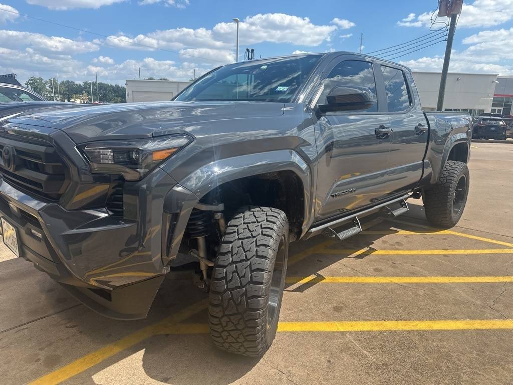 2025 Toyota Tacoma SR5 — Pickup Truck — 7,332 mi — Houston, TX