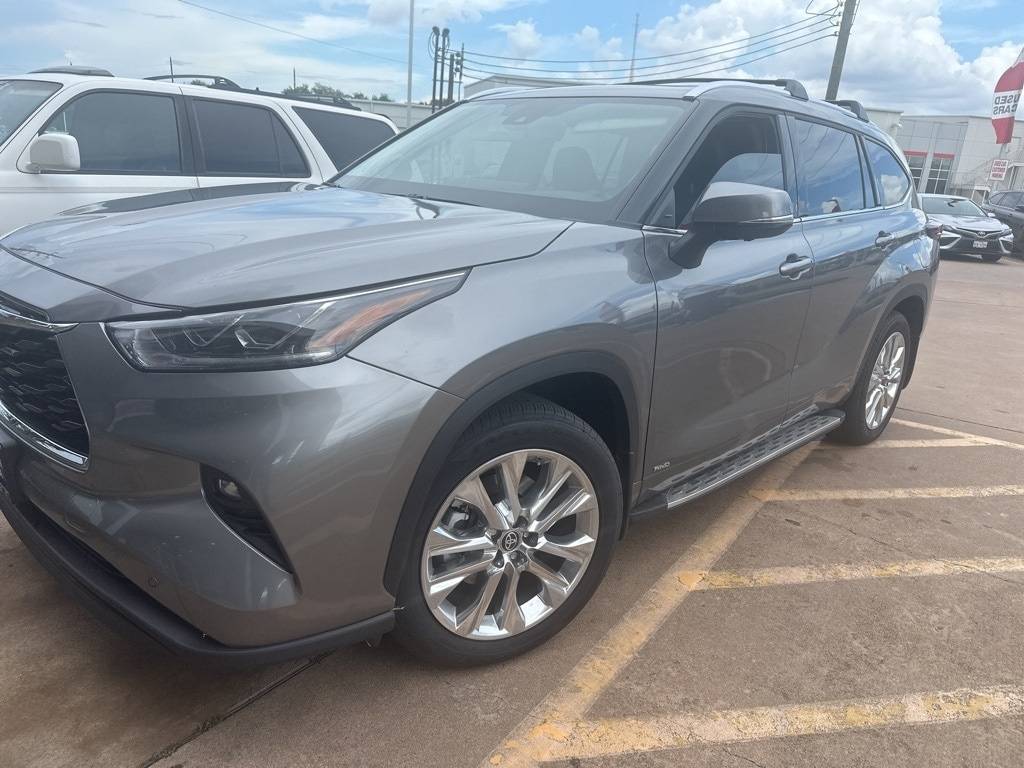 2025 Toyota Highlander Hybrid Limited — SUV — 756 mi — Houston, TX