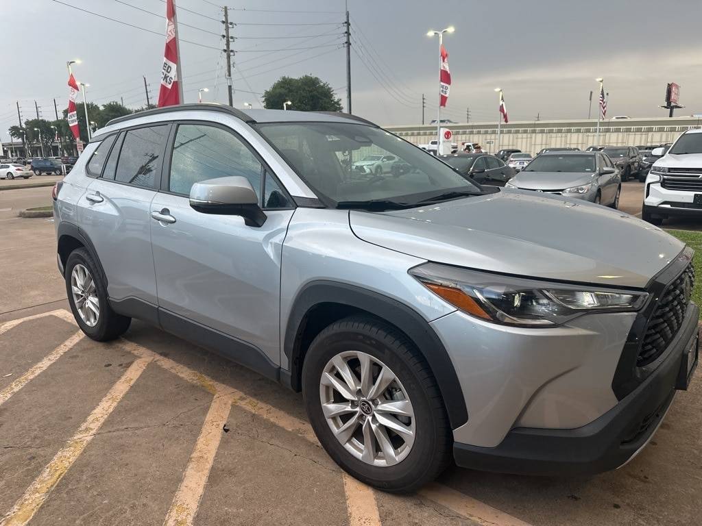 2023 Toyota Corolla Cross LE — SUV — 28,822 mi — Houston, TX