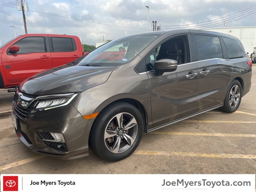 2018 Honda Odyssey Touring — Minivan — 85,220 mi — Houston, TX