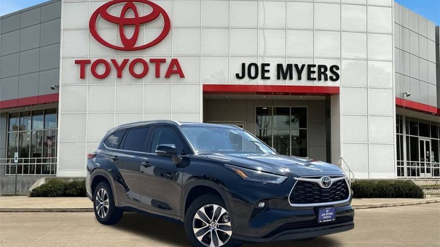 2023 Toyota Highlander XLE — SUV — 31,782 mi — Houston, TX
