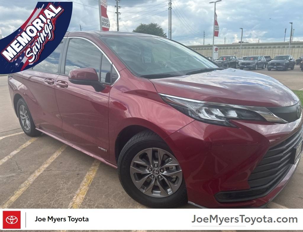 2021 Toyota Sienna LE — Minivan — 71,222 mi — Houston, TX
