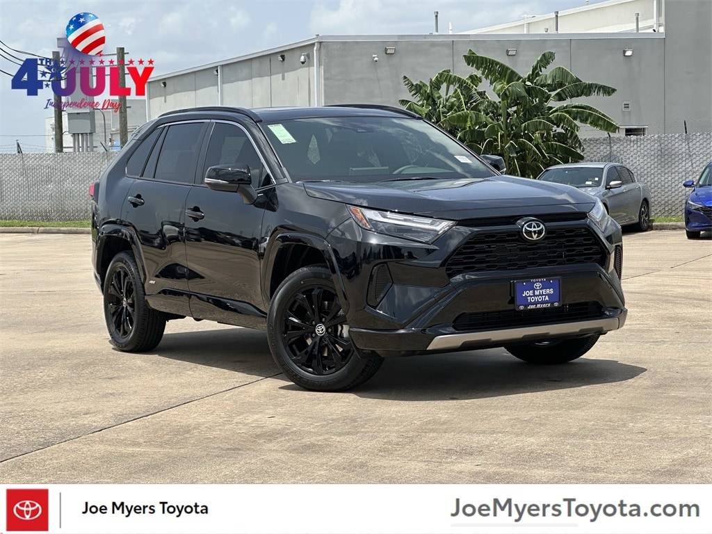 2025 Toyota RAV4 Hybrid SE — SUV — 529 mi — Houston, TX