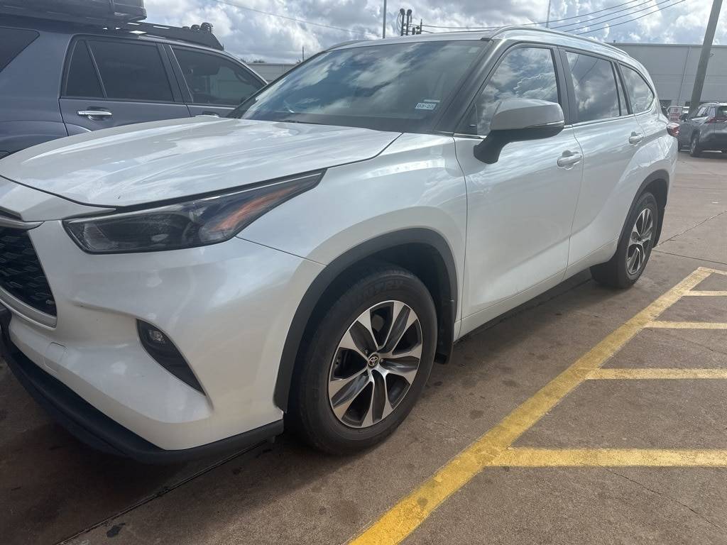 2023 Toyota Highlander XLE — SUV — 44,616 mi — Houston, TX