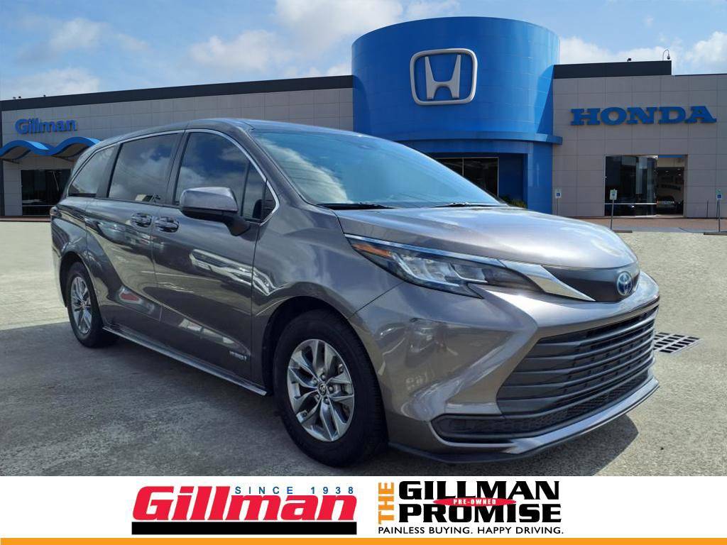 2021 Toyota Sienna LE — Minivan — 90,192 mi — Houston, TX