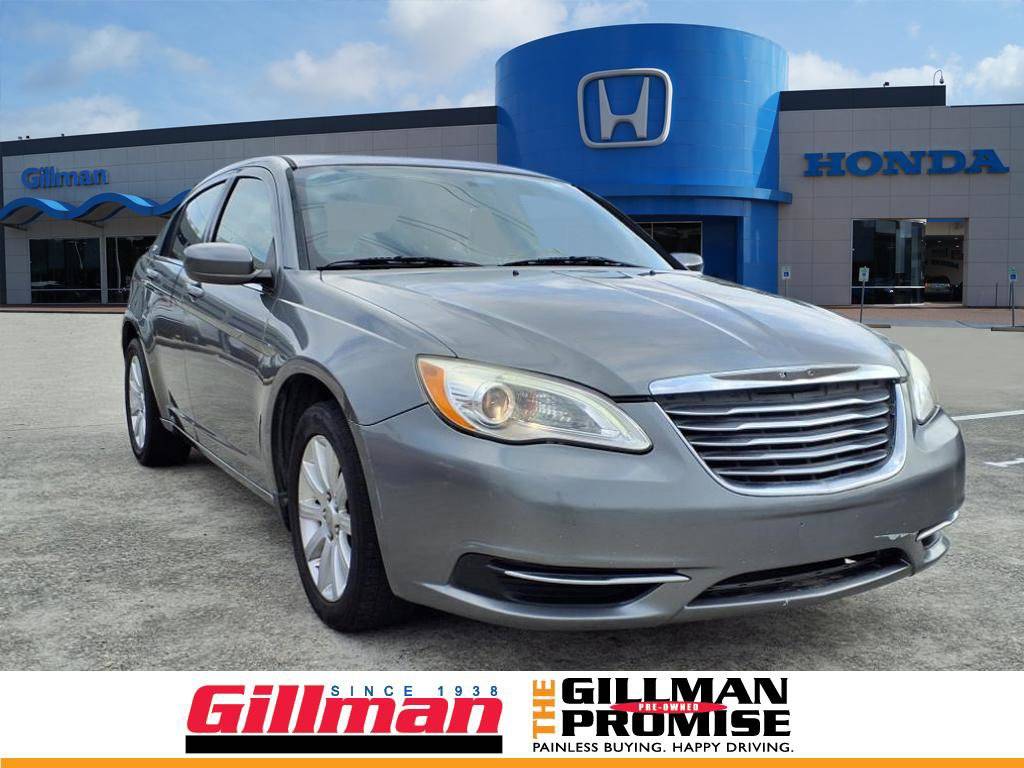 2013 Chrysler 200 Touring — Sedan — 130,143 mi — Houston, TX