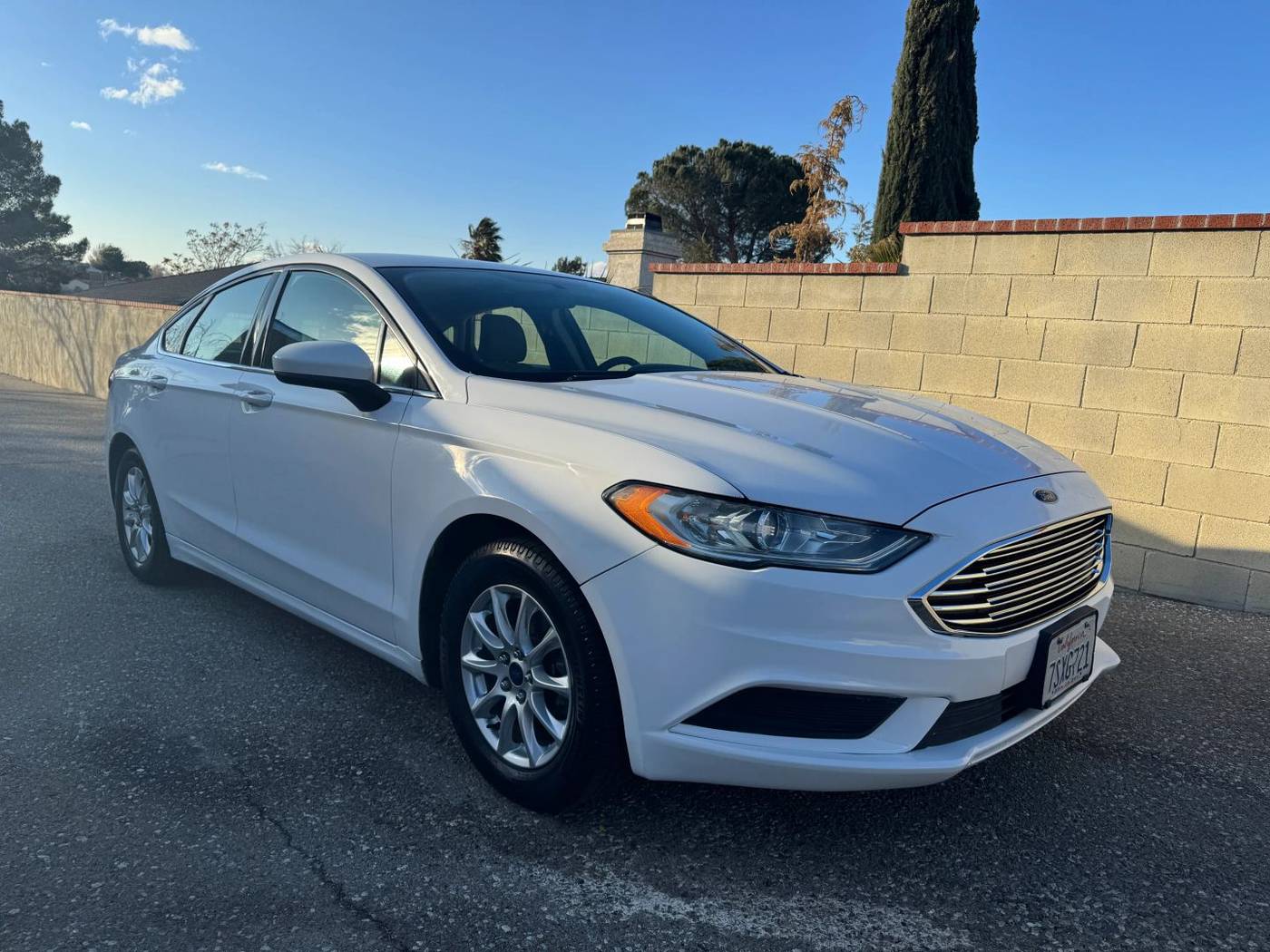 2017 Ford Fusion S — Sedan — 140,084 mi — Victorville, CA
