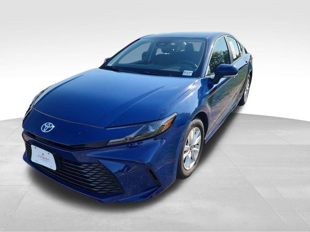 2025 Toyota Camry Hybrid LE — Sedan — 16,737 mi — Bourbonnais, IL